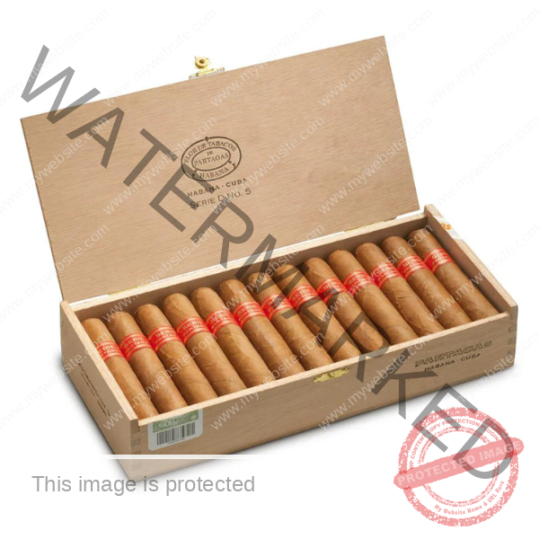 Partagás_Serie_D_No._5_La_Saintos_Cigars