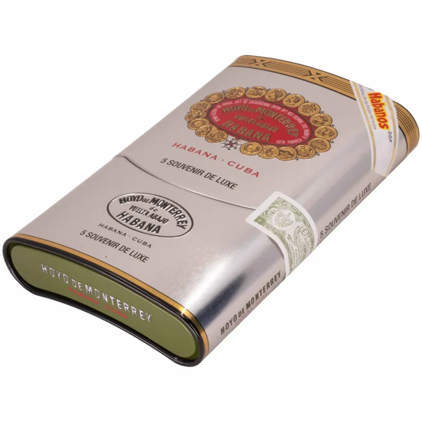 hoyo_de_monterrey_souvenir_de_luxe_la_Saintos_Cigar