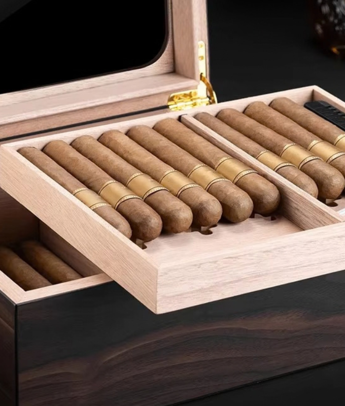 Cedar Wood Cigar Humidor